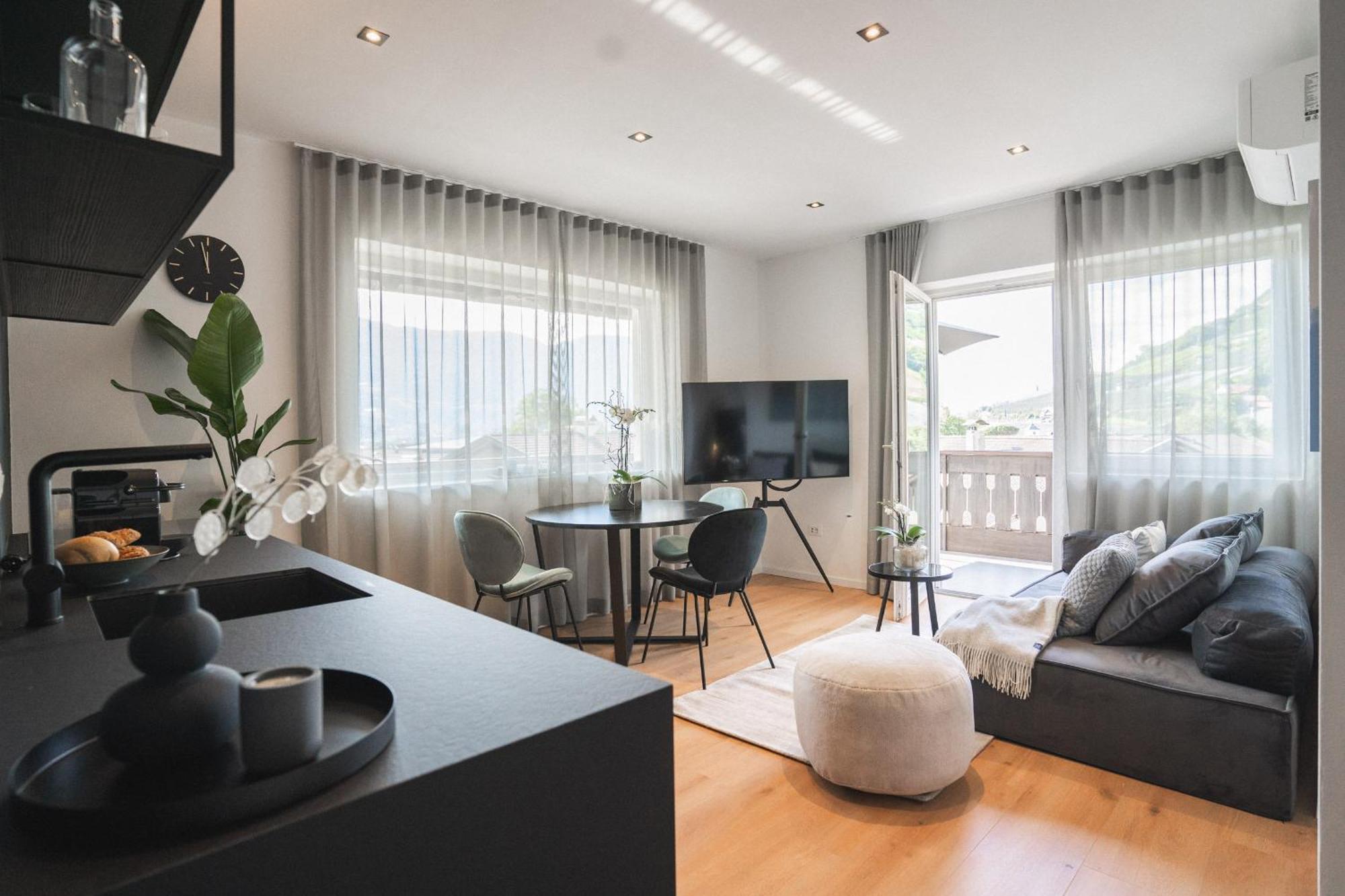 Luxe Vista City Apartments Algund Exteriör bild